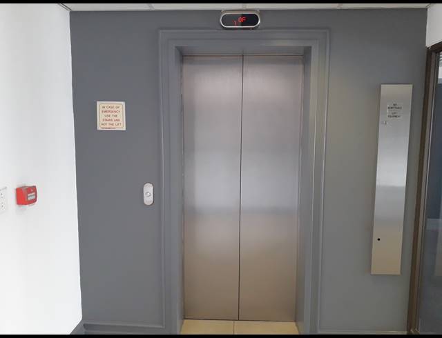 2,562M² OFFICE TO LET IN IRENE